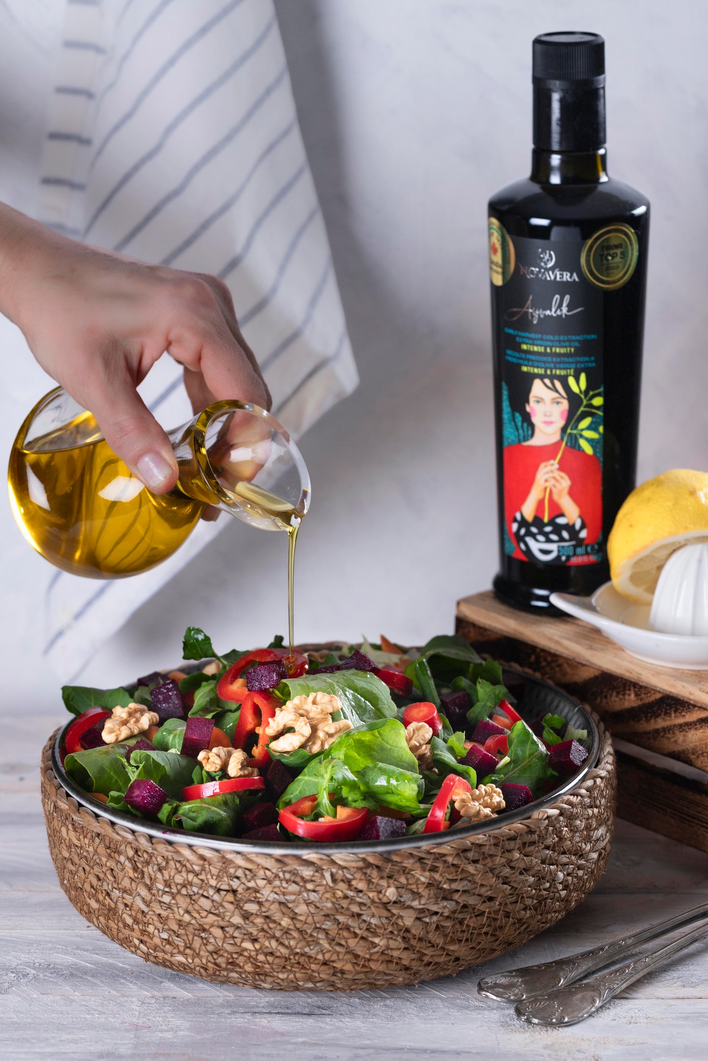 Intense and Fruity: NovaVera Early Harvest Extra Virgin Olive Oil 500 ML
